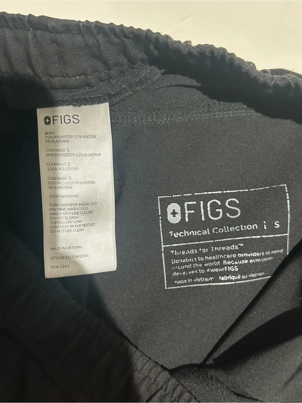 Figs Men's Technical Collection Black Jogger Pant with side pocket - Size Small
